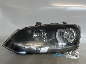 Gebruikte Koplamp links Volkswagen Polo V (6R) 1.2 TSI Prijs € 120,00 Margeregeling aangeboden door Franken Autodemontage B.V.