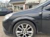Opel Astra H Twin Top (L67) 1.9 CDTi 16V Framskärm, vänster