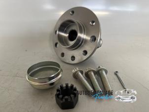 Nowe Piasta kola przód Opel Astra G (F07) 2.2 16V Cena € 48,40 Z VAT oferowane przez Franken Autodemontage B.V.