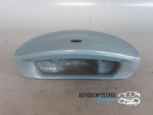 Gebruikte Handgreep Achterklep Nissan Micra (K12) 1.6 16V 160 SR Prijs € 35,00 Margeregeling aangeboden door Franken Autodemontage B.V.