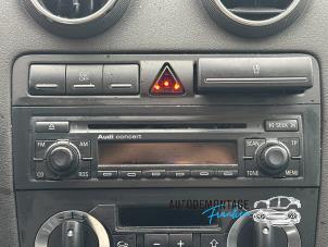 Gebruikte Radio CD Speler Audi A3 Sportback (8PA) 1.6 Prijs op aanvraag aangeboden door Franken Autodemontage B.V.