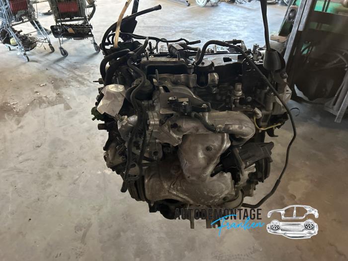 Motor van een Nissan NV 400 (M9J) 2.3 dCi 135 16V 2021