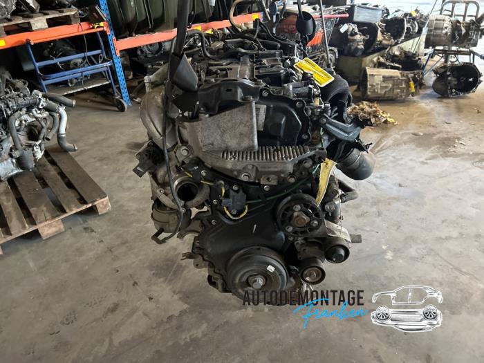 Motor van een Nissan NV 400 (M9J) 2.3 dCi 135 16V 2021