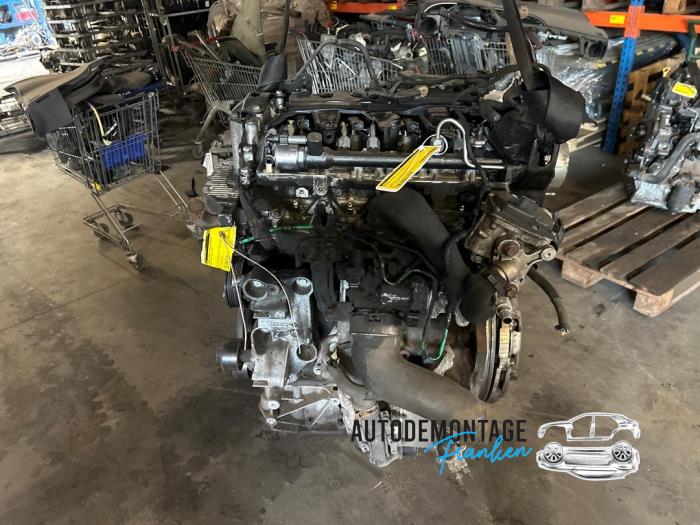 Motor van een Nissan NV 400 (M9J) 2.3 dCi 135 16V 2021