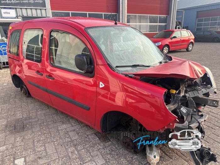 Voorscherm rechts van een Renault Kangoo/Grand Kangoo (KW) 1.5 dCi 70 2008