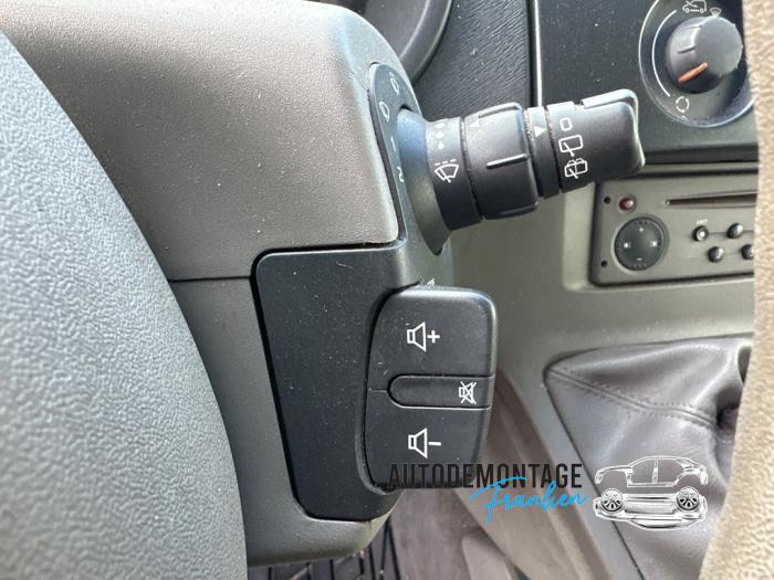 Schakelaar Ruitenwisser van een Renault Kangoo/Grand Kangoo (KW) 1.5 dCi 70 2008