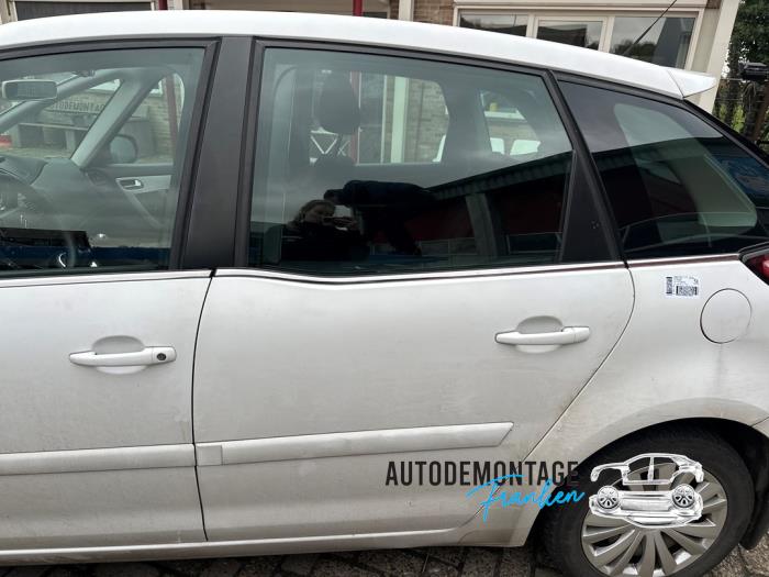 Bakdörr, 4-dörrars, vänster från en Citroën C4 Picasso (UD/UE/UF) 1.6 HDiF 16V 110 2012