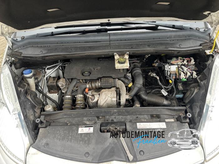 Insprutare (diesel) från en Citroën C4 Picasso (UD/UE/UF) 1.6 HDiF 16V 110 2012