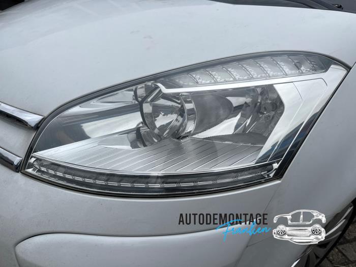 Strålkastare, vänster från en Citroën C4 Picasso (UD/UE/UF) 1.6 HDiF 16V 110 2012