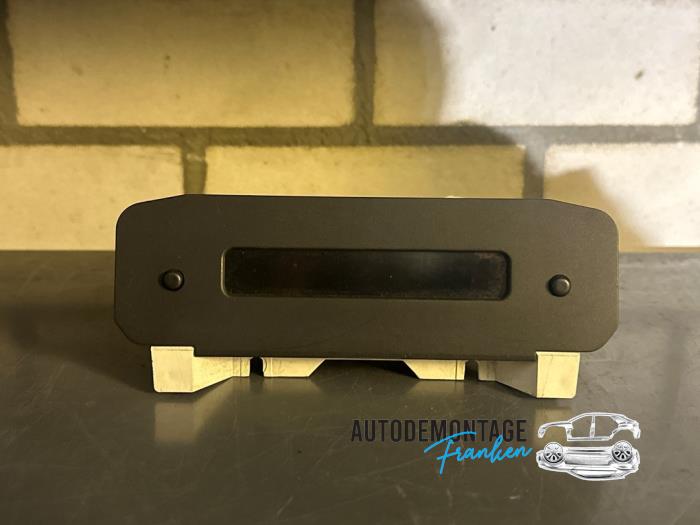 Display Interieur van een Peugeot 206 (2A/C/H/J/S) 1.1 XN,XR 2002