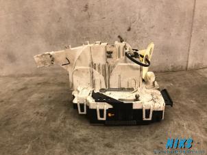 Używane Mechanizm blokady drzwi lewych wersja 2-drzwiowa Mercedes Sprinter 3,5t (906.73) 311 CDI 16V Cena na żądanie oferowane przez Niks autodemontage