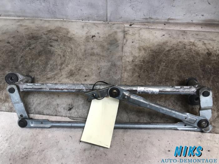 Torkarmekanism från en Seat Ibiza IV (6J5) 1.9 TDI 105 2008