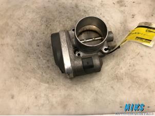 Używane Przepustnica Renault Megane II (BM/CM) 1.6 16V Autom. Cena na żądanie oferowane przez Niks autodemontage