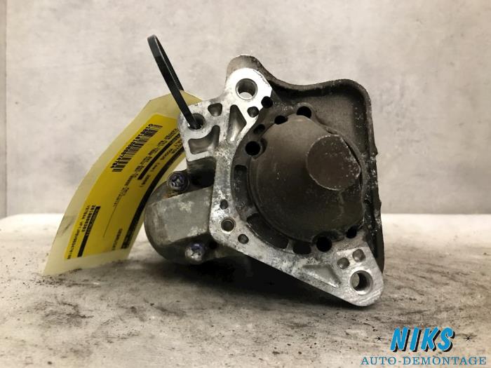 Startmotor från en Renault Modus/Grand Modus (JP) 1.6 16V 2006