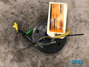 Gebruikte Klokveer Airbag Mercedes C (W203) 2.0 C-200K 16V Prijs op aanvraag aangeboden door Niks autodemontage