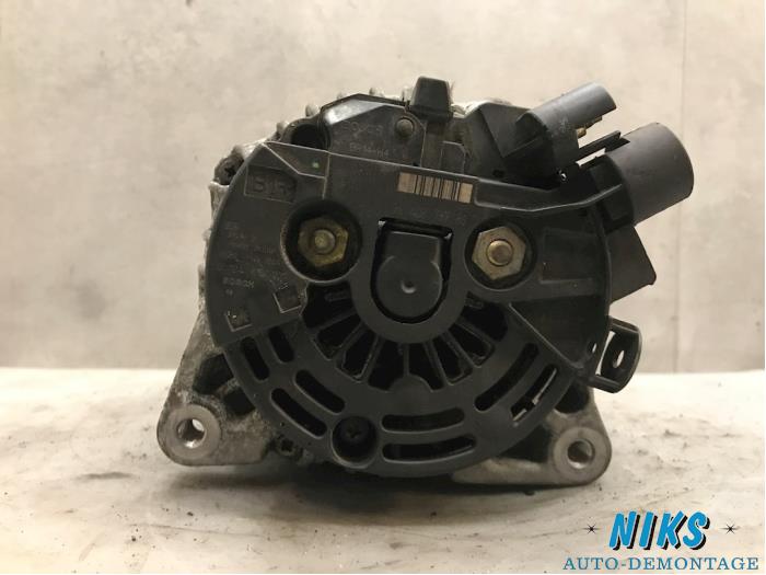 Dynamo van een Peugeot 206 (2A/C/H/J/S) 2.0 XS,XT HDi 2002