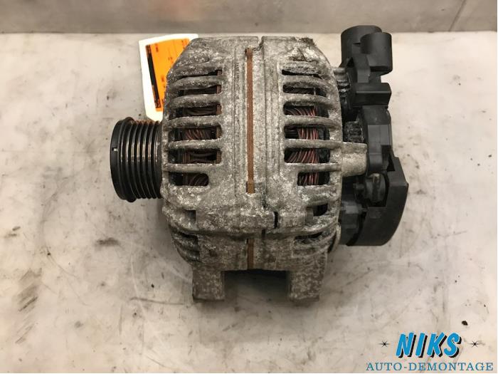 Dynamo van een Peugeot 206 (2A/C/H/J/S) 2.0 XS,XT HDi 2002