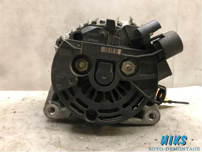Dynamo van een Peugeot 206 (2A/C/H/J/S) 2.0 XS,XT HDi 2002