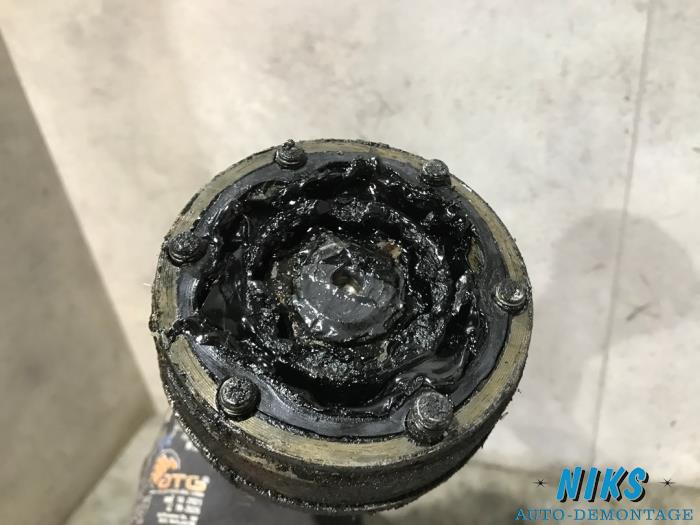 Aandrijfas links-voor van een Skoda Fabia (6Y5) 1.4 TDI 70 2006