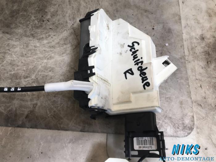 Mechanizm zamka drzwi przesuwnych prawych z Citroën Berlingo 1.6 VTi 95 16V 2012