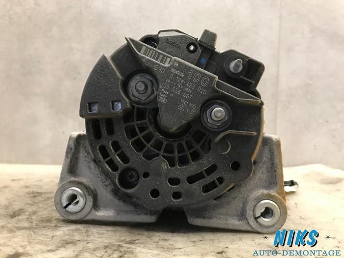 Dynamo d'un Opel Astra H SW (L35) 1.6 16V Twinport 2006