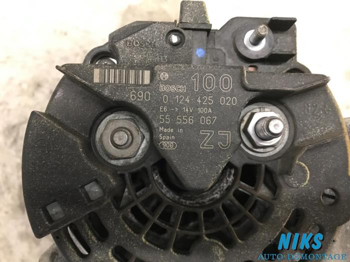Dynamo d'un Opel Astra H SW (L35) 1.6 16V Twinport 2006