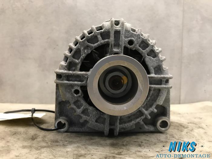 Dynamo d'un Opel Astra H SW (L35) 1.6 16V Twinport 2006