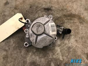 Gebruikte Vacuumpomp (Diesel) Renault Scénic II (JM) 2.0 dCi 16V 150 Prijs op aanvraag aangeboden door Niks autodemontage