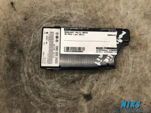Gebruikte Regelunit Multi Media Volkswagen Polo V (6R) 1.2 TDI 12V BlueMotion Prijs op aanvraag aangeboden door Niks autodemontage