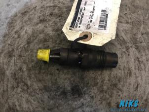 Używane Wtryskiwacz (Diesel) Volkswagen Transporter/Caravelle T4 1.9 TD Cena na żądanie oferowane przez Niks autodemontage