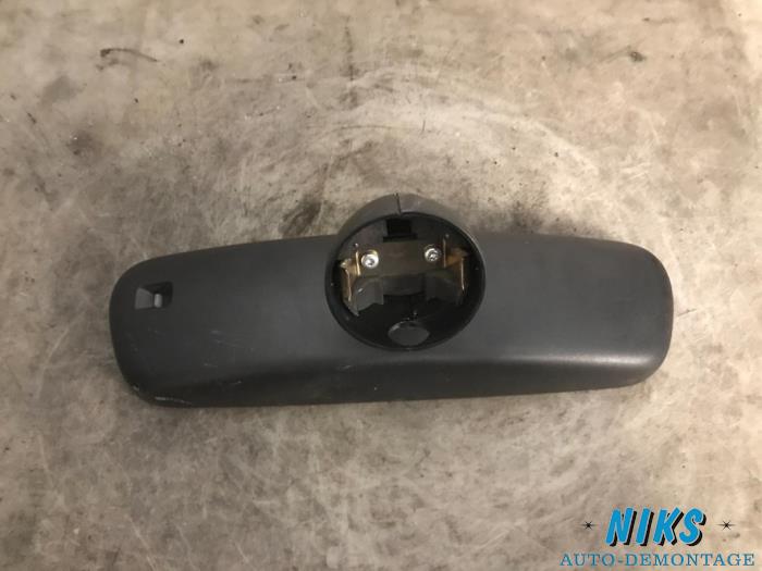 Rétroviseur intérieur d'un Volkswagen Polo IV (9N1/2/3) 1.2 12V 2006