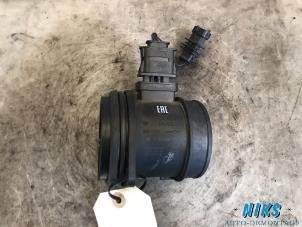 Używane Przeplywomierz powietrza Volvo V70 (SW) 2.4 D5 20V Cena na żądanie oferowane przez Niks autodemontage