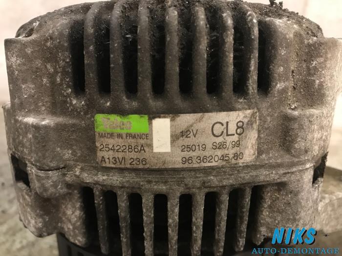 Dynamo from a Peugeot 206 (2A/C/H/J/S) 1.4 XR,XS,XT,Gentry 1999