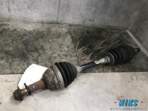 Używane Os napedowa lewy przód Opel Zafira (M75) 1.6 16V Cena na żądanie oferowane przez Niks autodemontage