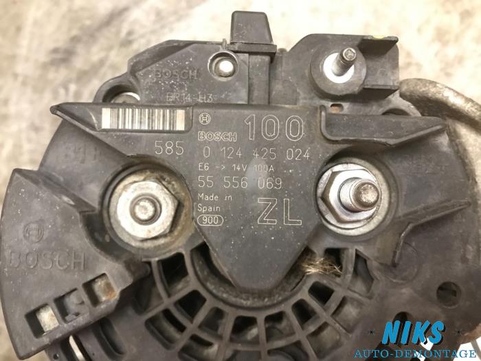 Dynamo from a Opel Astra H GTC (L08) 1.4 16V Twinport 2005