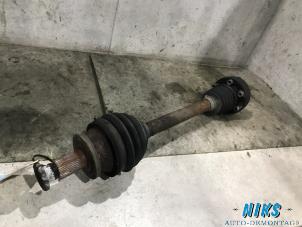 Usagé Arbre de transmission avant gauche Skoda Fabia (6Y2) 1.2 HTP Prix sur demande proposé par Niks autodemontage