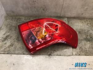 Używane Tylne swiatlo pozycyjne prawe Suzuki Swift (ZA/ZC/ZD1/2/3/9) 1.3 VVT 16V Cena na żądanie oferowane przez Niks autodemontage