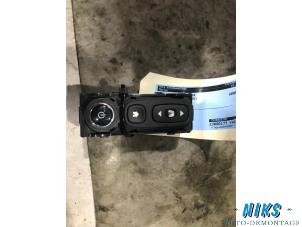 Gebruikte Regelunit Multi Media Renault Zoé (AG) Prijs op aanvraag aangeboden door Niks autodemontage