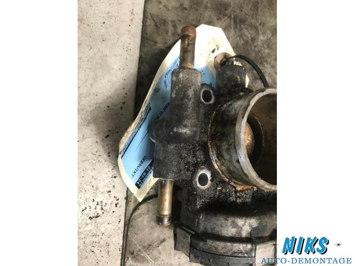 Gasklephuis van een Opel Meriva 1.4 16V Twinport 2006