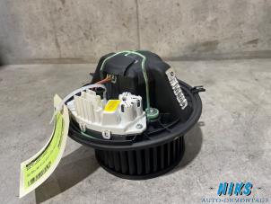 Begagnade Fläktmotor för uppvärmning och ventilation BMW 3 serie (E90) 325i 24V Pris på förfrågan erbjuds av Niks autodemontage