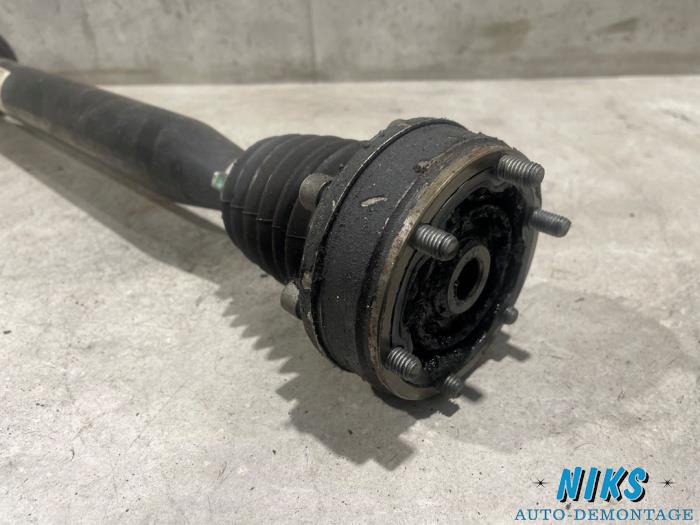 Front drive shaft, right from a Skoda Fabia II (5J) 1.2i 12V 2010