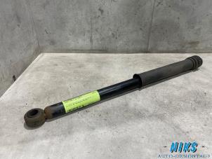 Używane Amortyzator prawy tyl Suzuki Swift (ZA/ZC/ZD1/2/3/9) 1.3 VVT 16V Cena na żądanie oferowane przez Niks autodemontage