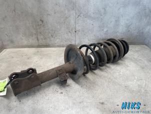 Używane Amortyzator prawy przód Suzuki Swift (ZA/ZC/ZD1/2/3/9) 1.3 VVT 16V Cena na żądanie oferowane przez Niks autodemontage