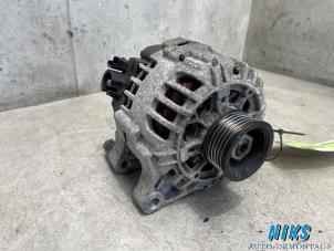 Gebruikte Dynamo Peugeot 206 (2A/C/H/J/S) 1.6 16V Prijs op aanvraag aangeboden door Niks autodemontage