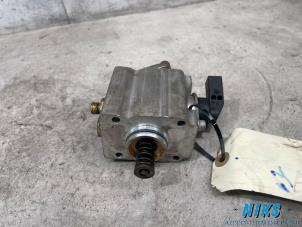 Begagnade Mekanisk bränslepump Volkswagen Golf V (1K1) 1.6 FSI 16V Pris på förfrågan erbjuds av Niks autodemontage