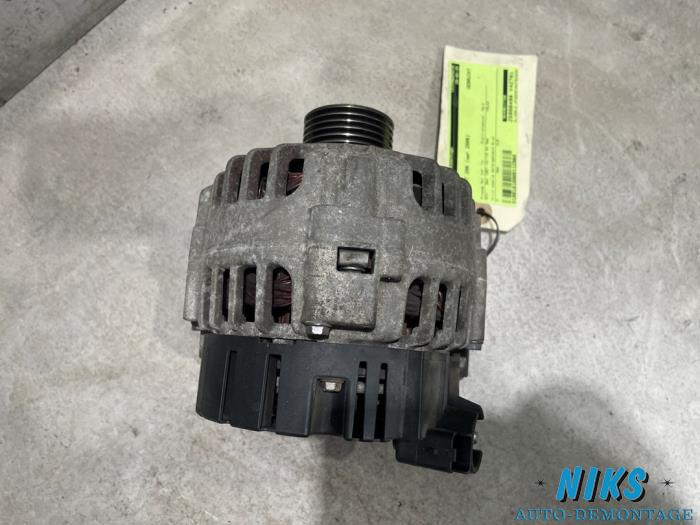 Dynamo van een Peugeot 206 CC (2D) 1.6 16V 2006