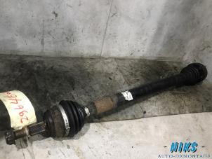 Gebruikte Aandrijfas rechts-voor Volkswagen Polo Prijs op aanvraag aangeboden door Niks autodemontage