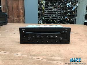 Usagé Lecteur CD Peugeot 206 Prix sur demande proposé par Niks autodemontage