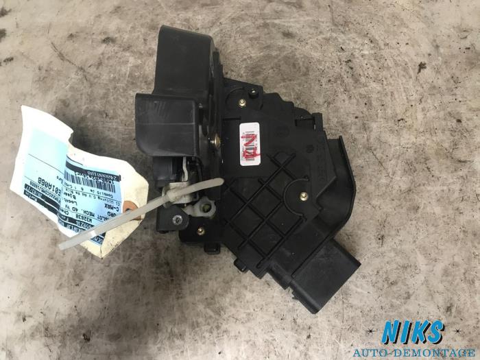 Türschlossmechanik 4-türig rechts vorne van een Ford C-Max 2005