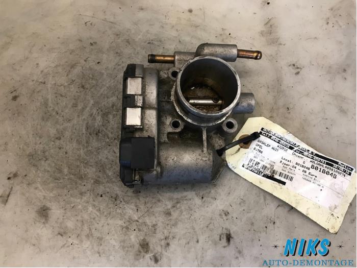 Gasklephuis van een Opel Astra 2005